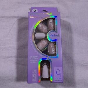 Claire's 24 Faux Nails Butterfly Design With Glue Adhesive Tabs